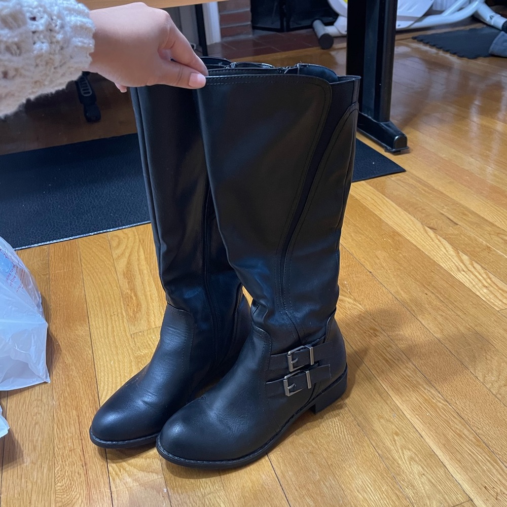 Black riding boots